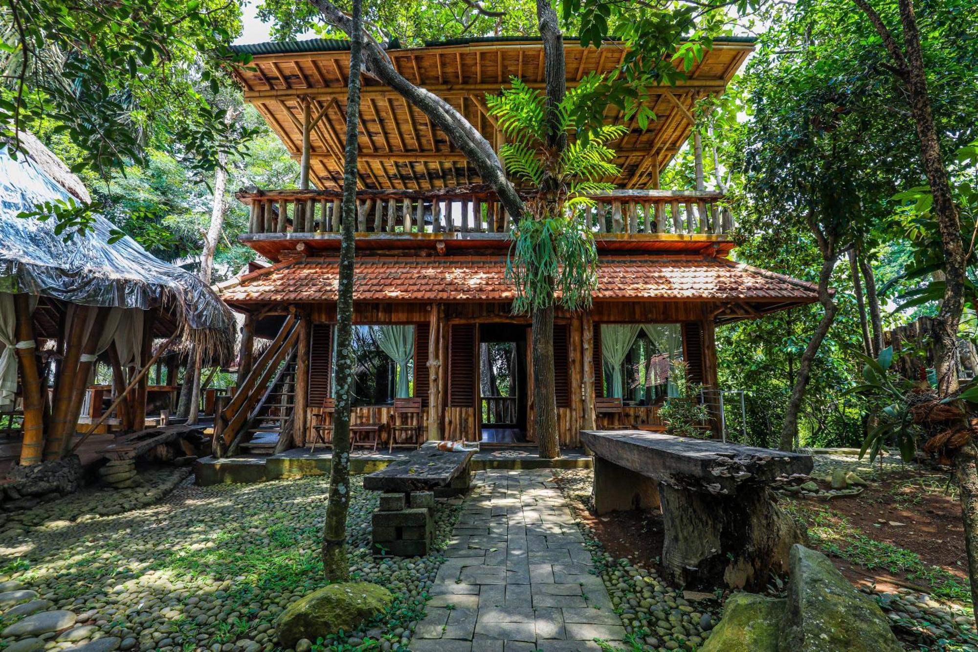 Omunity Bali 호텔 싱가라자 외부 사진