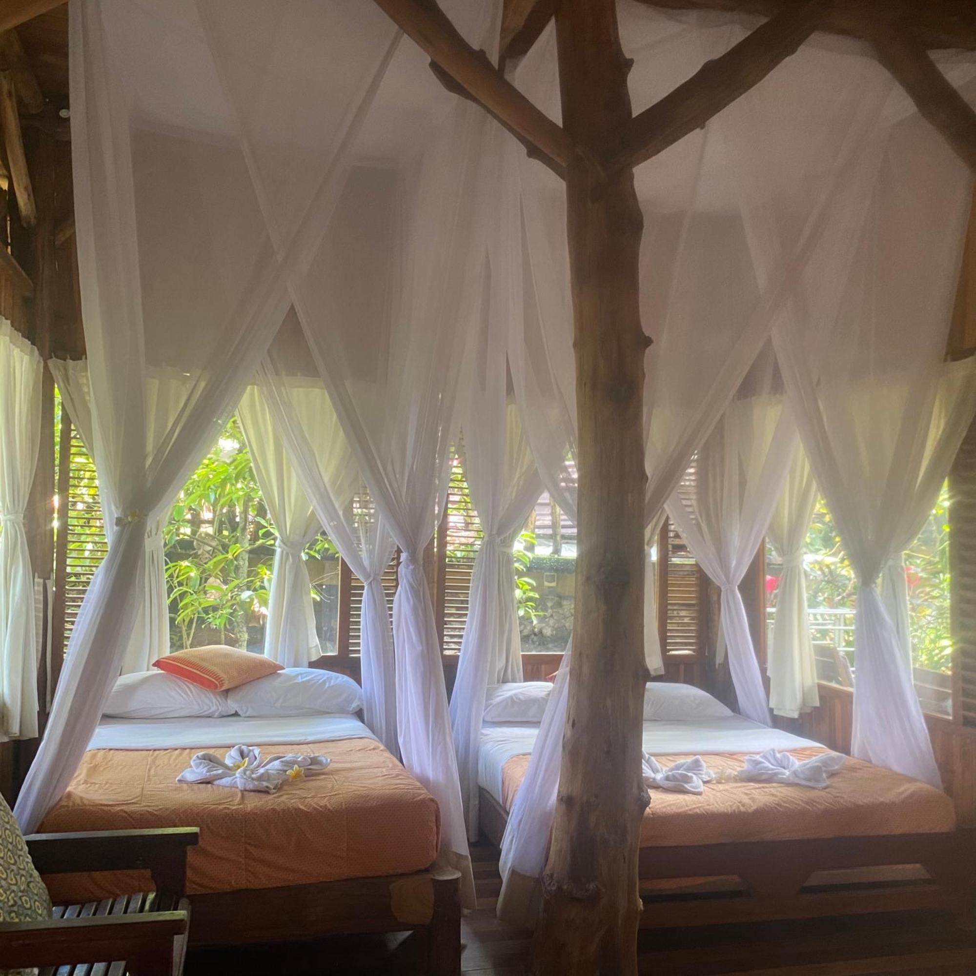 Omunity Bali 호텔 싱가라자 외부 사진