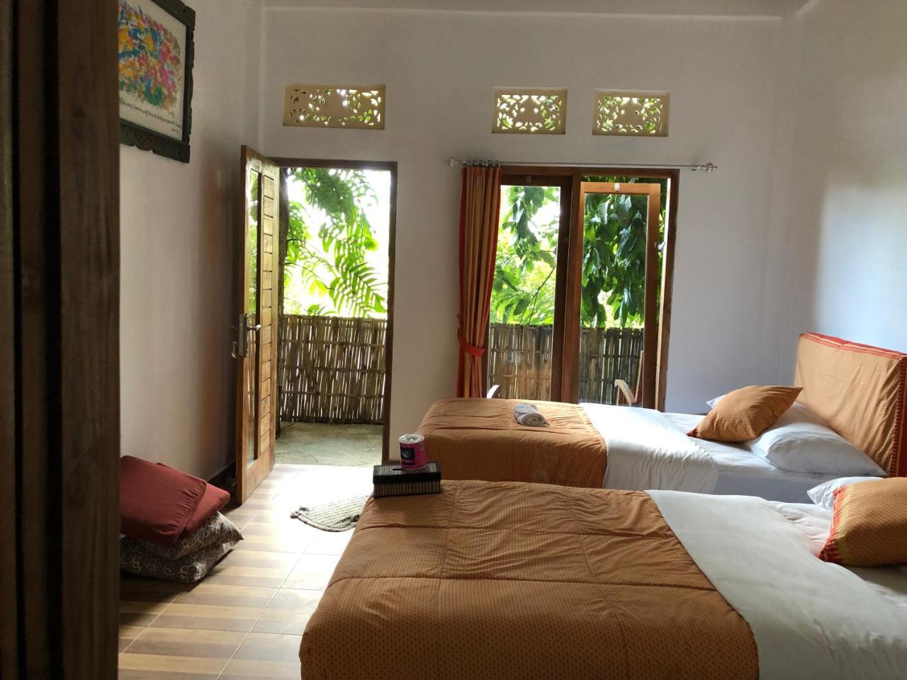 Omunity Bali 호텔 싱가라자 외부 사진