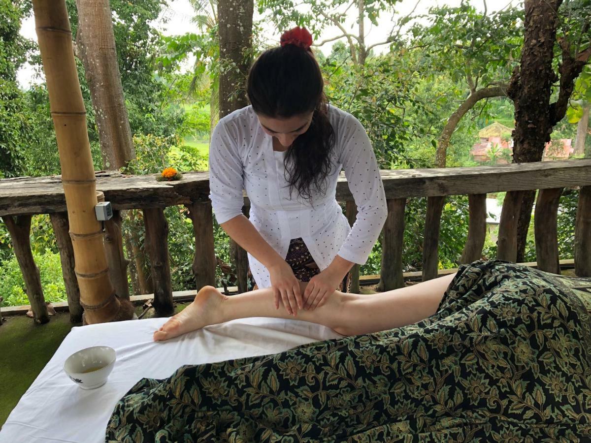 Omunity Bali 호텔 싱가라자 외부 사진